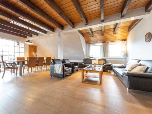 Hof Köhne Altes Bauernhaus Jagdwohnung — 4-Star Luxury Hotel in Schmallenberg, Germany
