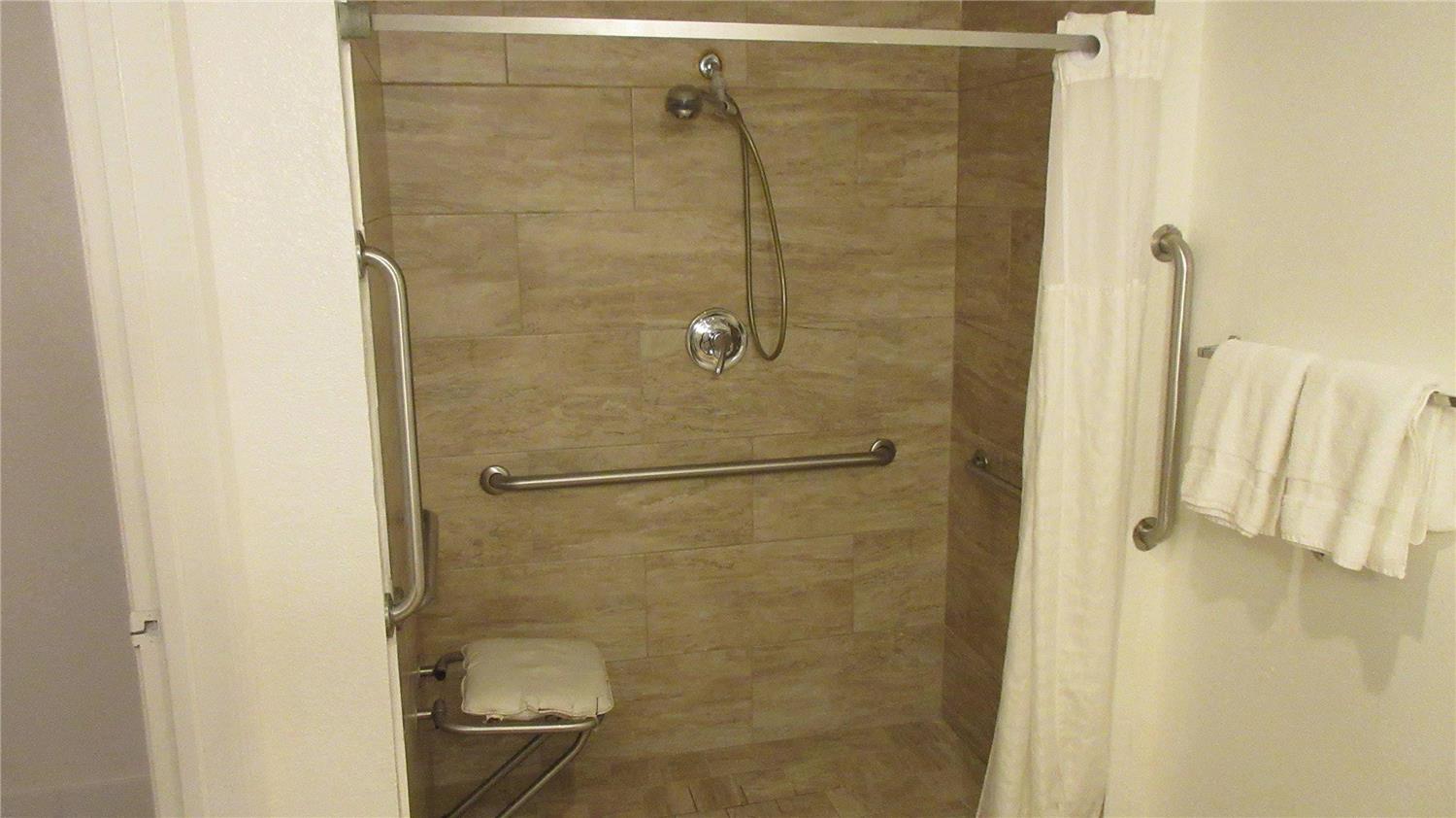 Rancho Cordova Inn - photo 31