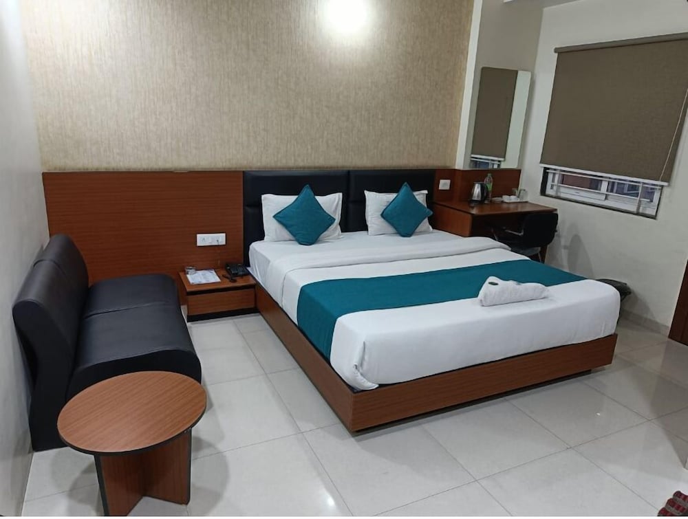 Itsy By Treebo Lotus - last minute hotel in Indore