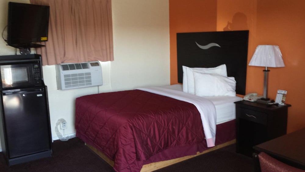 American Inn Sedalia - photo 14