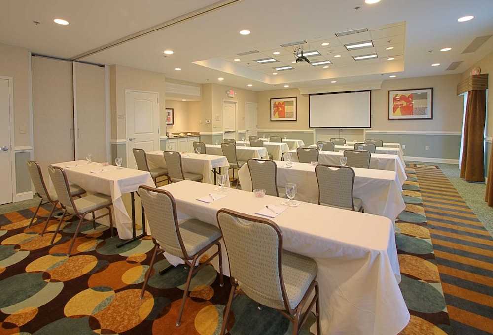 Hilton Garden Inn Aberdeen - photo 30