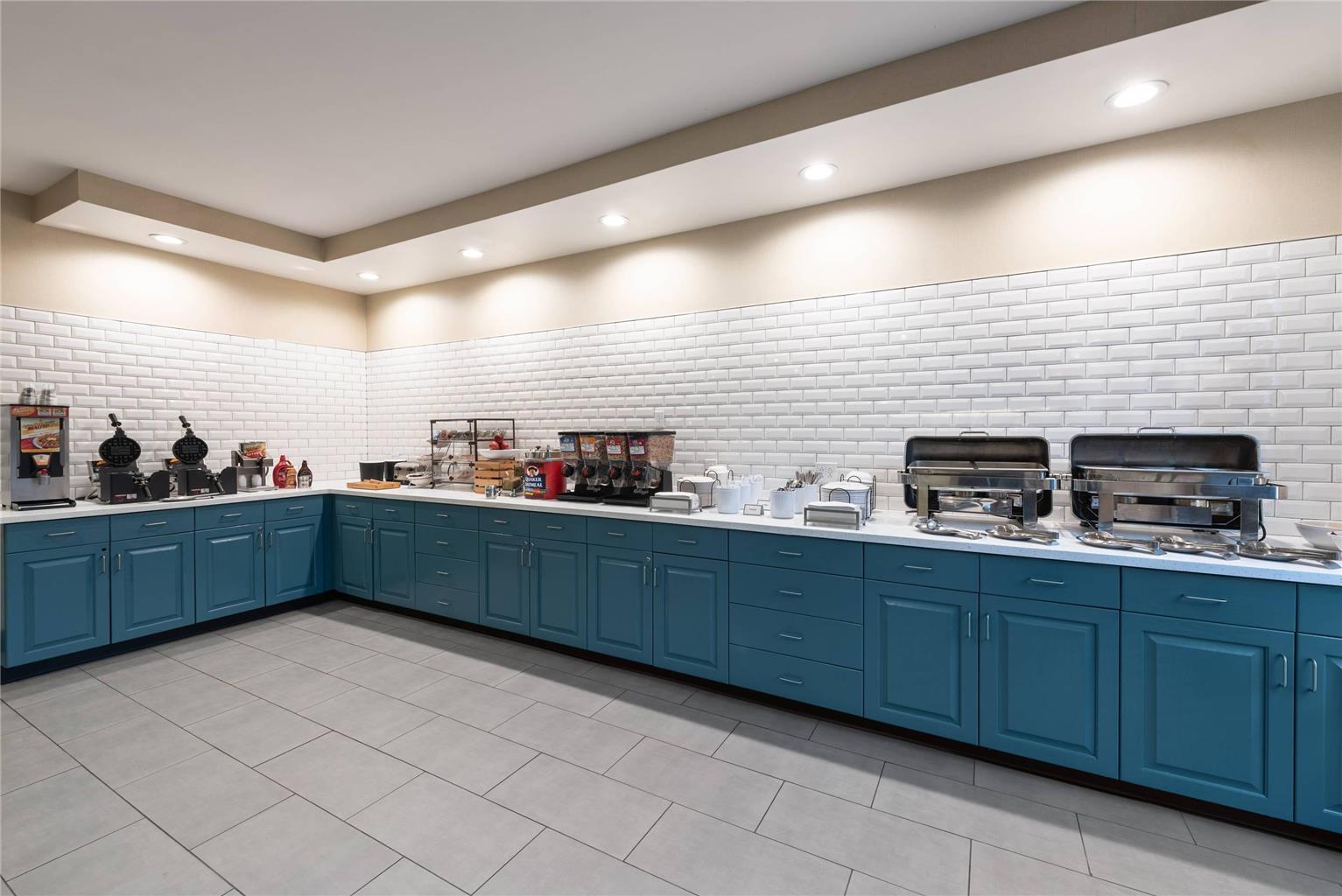 Country Inn & Suites by Radisson Findlay OH - photo 63