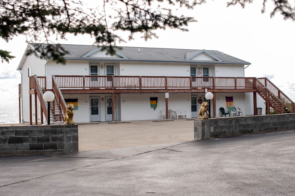 Stefan's R&R Resort - photo 15