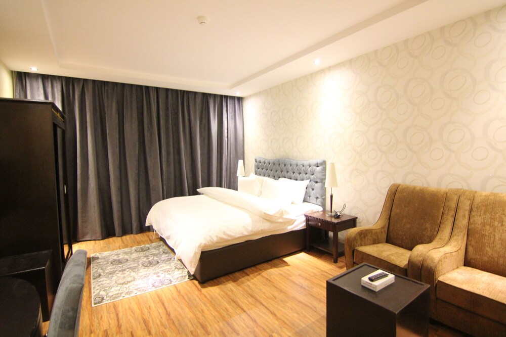 Rwaq Al Mugharezat - last minute hotel in Riyadh
