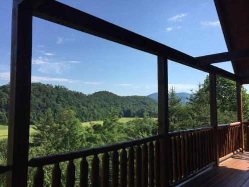 Mountain Memories — Sevierville — photo 4
