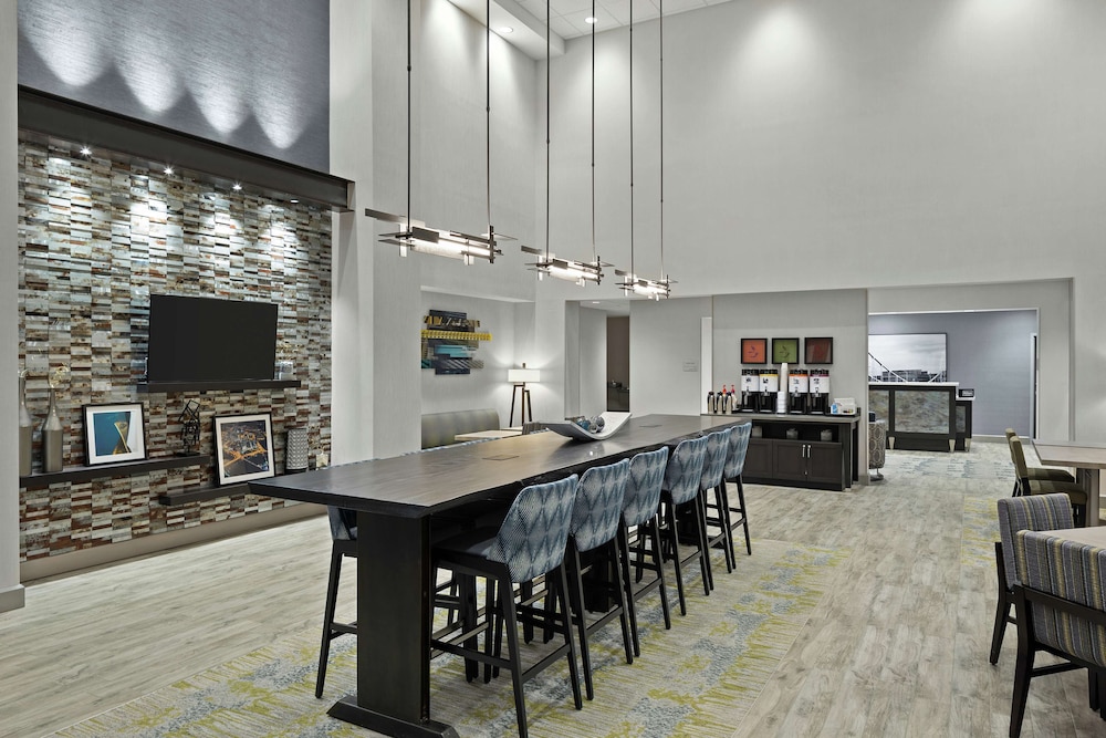 Hampton Inn & Suites Cranberry Pittsburgh - photo 3