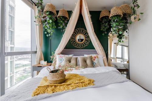 The Oasis 1 BR with Pool Sauna Gym and More — 4-Star Luxury Hotel in Manila, Philippines