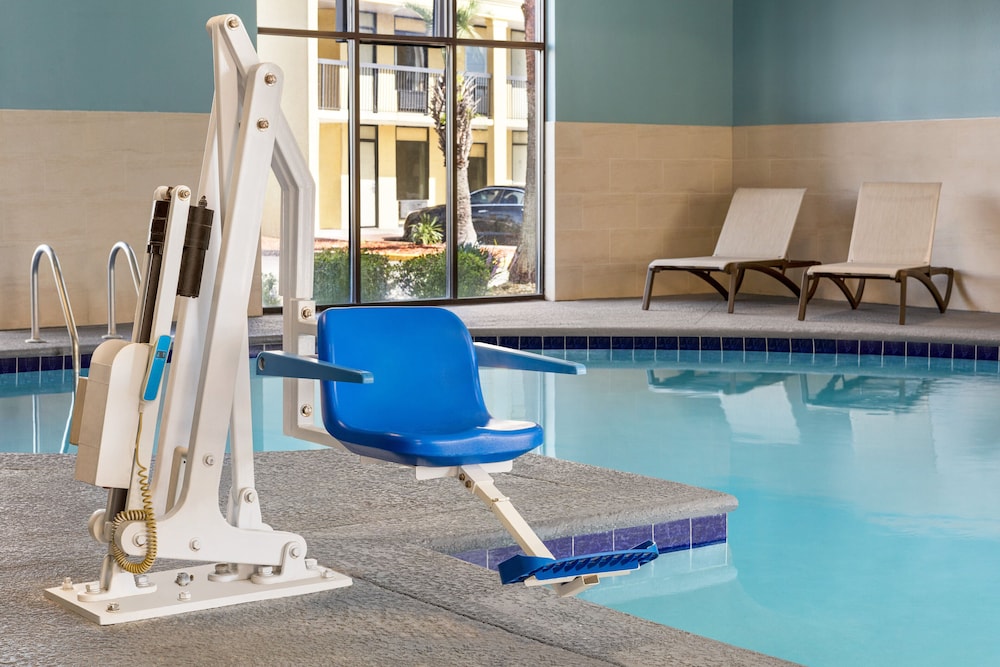 Holiday Inn Express Hotel & Suites Waycross by IHG - photo 28
