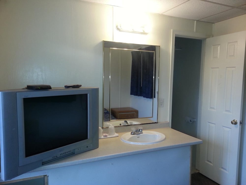 Americana Motel - photo 13