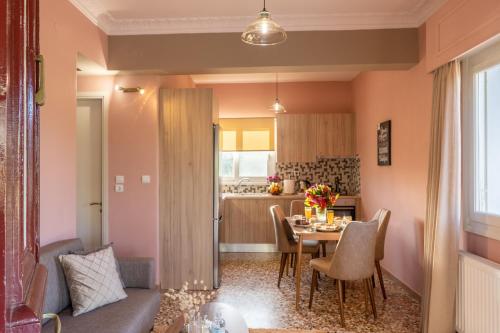 Villa Berlie — 4-Star Luxury Hotel in Valsamata, Greece