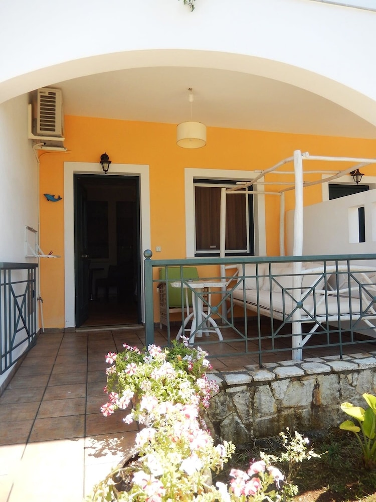 Athesis Hotel Appartments — Lefkada
