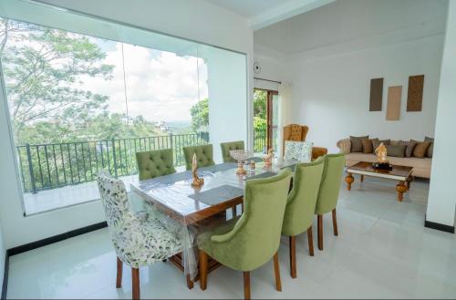 Sky Lounge - carbon neutral hotel in Kandy