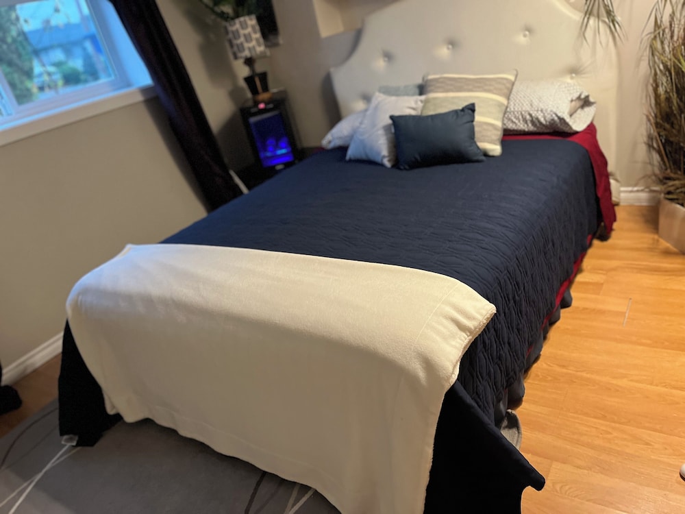 Brookside Falls Guesthouse — 4-Star Luxury Hotel in Nanaimo, Canada