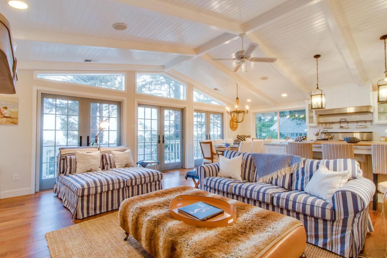 South Hampton House — 4-Star Luxury Hotel in Cannon Beach, United States