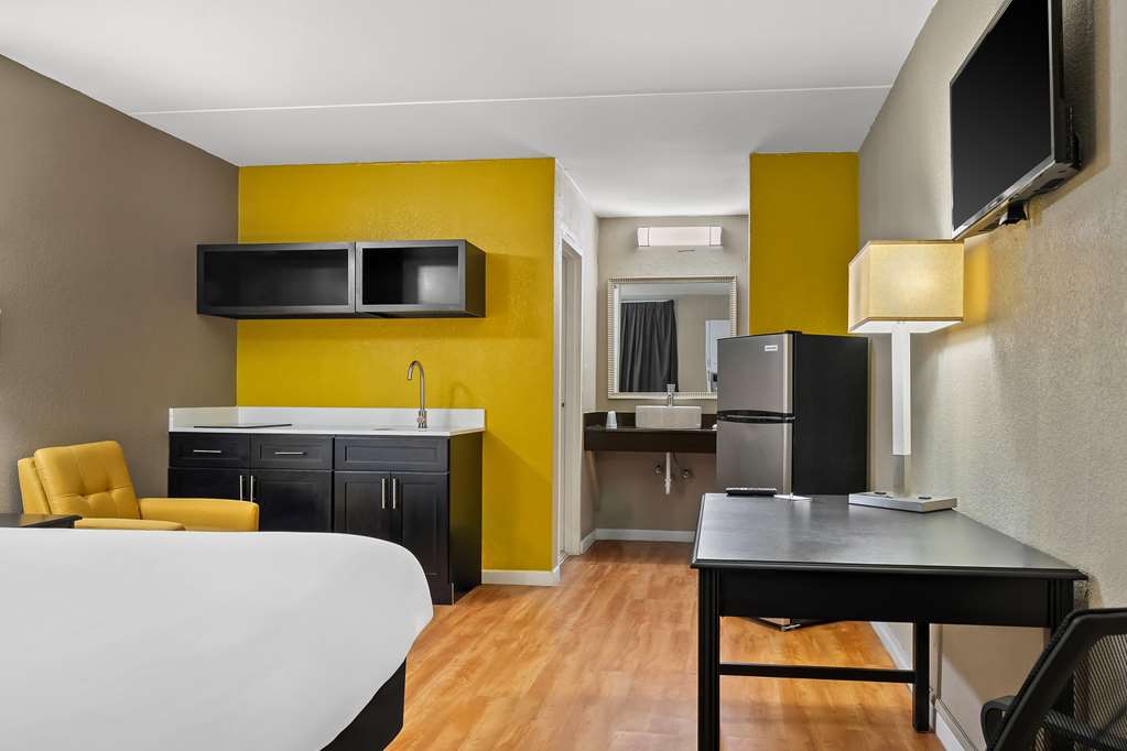 Signature Inn Danville - photo 27