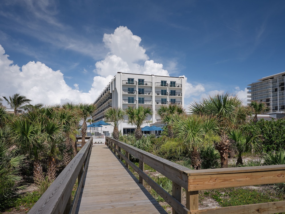 Hilton Garden Inn Cocoa Beach Oceanfront - photo 54