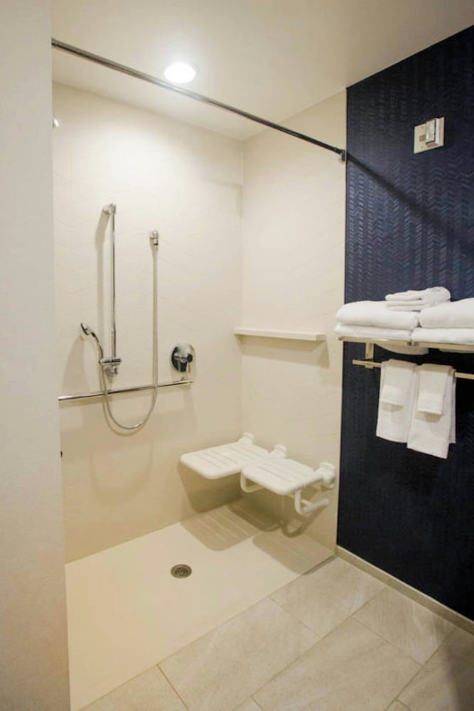 Fairfield Inn & Suites Philadelphia Broomall Newtown Square - photo 15