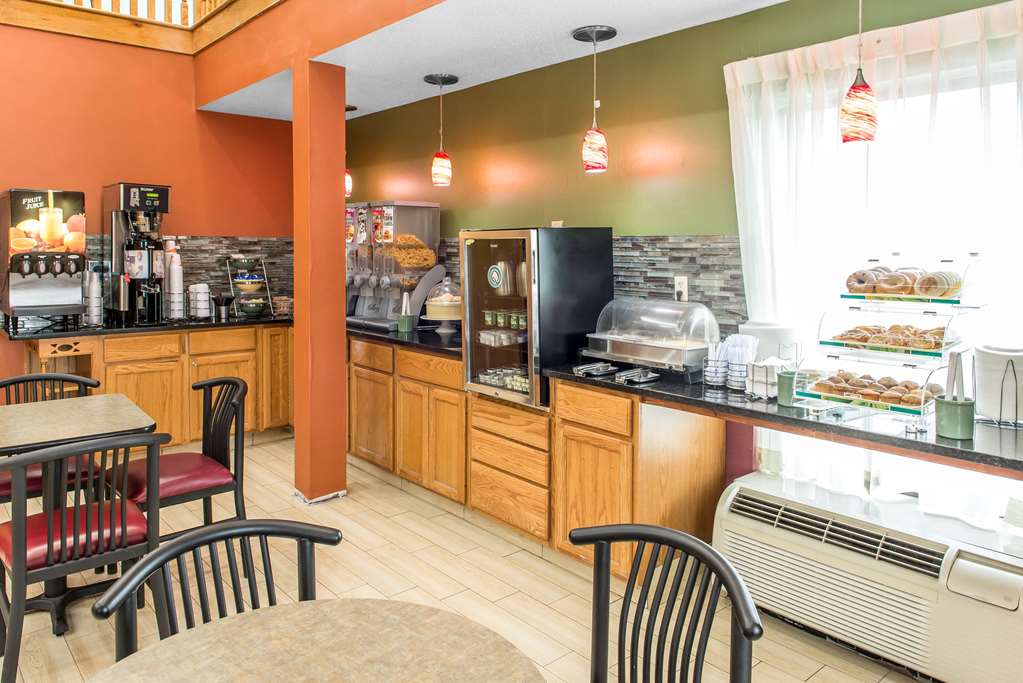 Quality Inn & Suites Columbus West Hilliard - photo 28