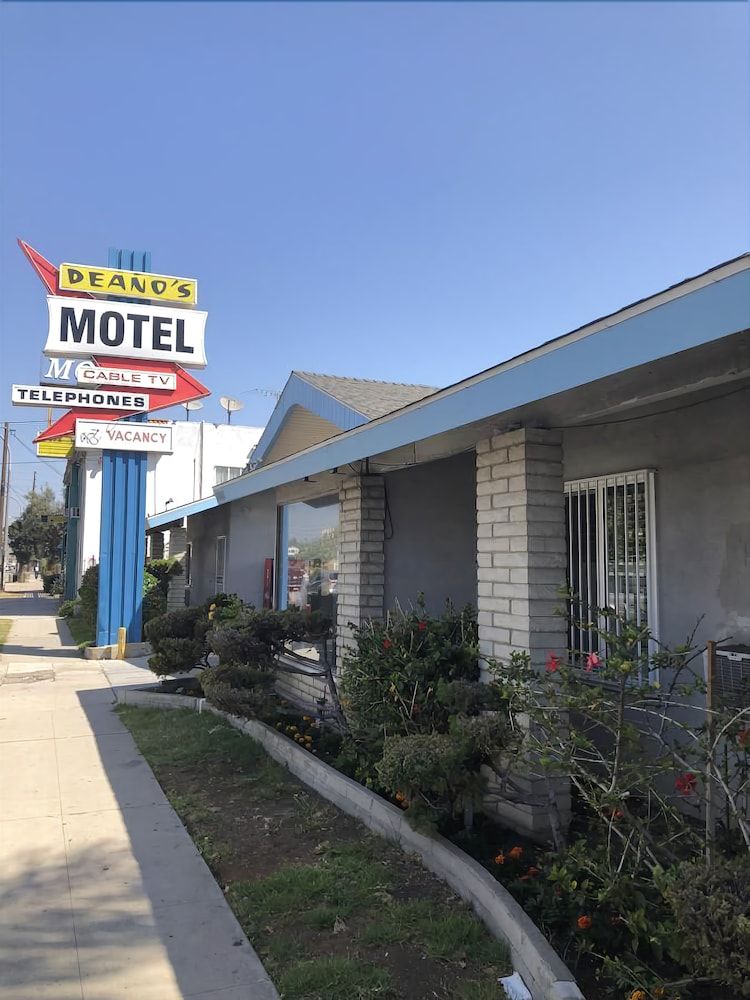 Deano's Motel Culver City - photo 8