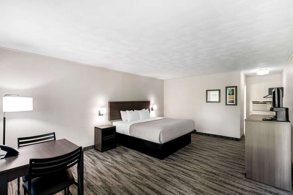 Quality Inn & Suites Munising - photo 7