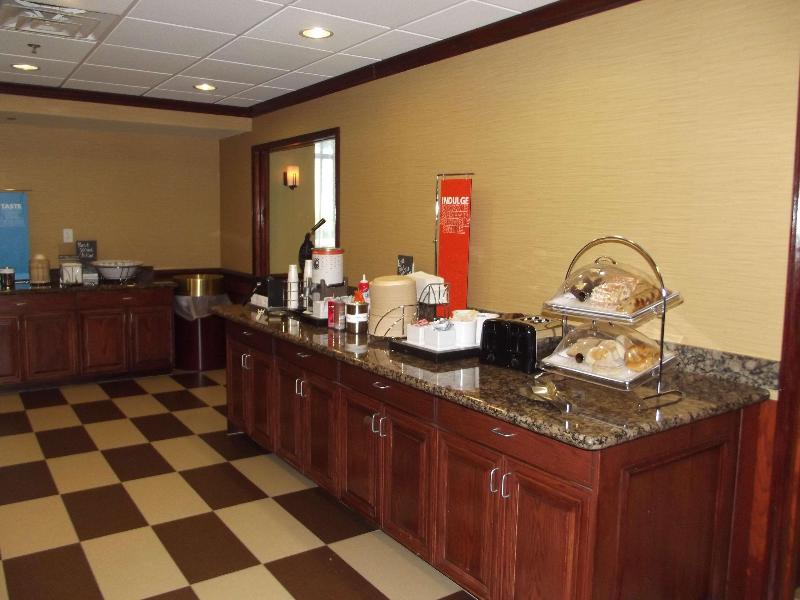 Hampton Inn & Suites Gainesville - photo 61