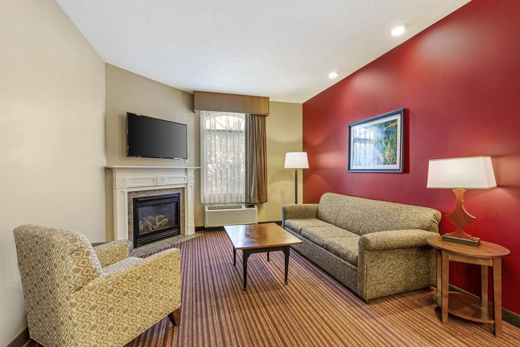 Best Western Plus Dutch Haus Inn and Suites - photo 14
