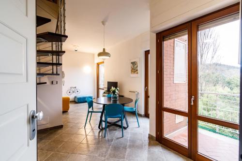 GuestHost Cozy Stay in Colonna San Marco with View — 4-Star Luxury Hotel in Siena, Italy