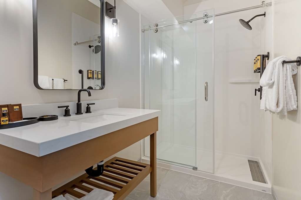 Best Western Plus Inn At The Vines - photo 37