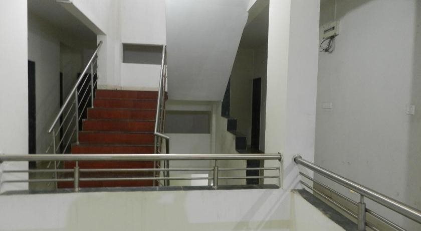 Hotel Centre Palace — Panhala — photo 4