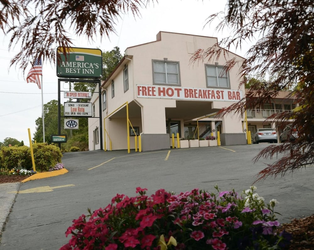 Econo Lodge Calhoun North Damascus - photo 6