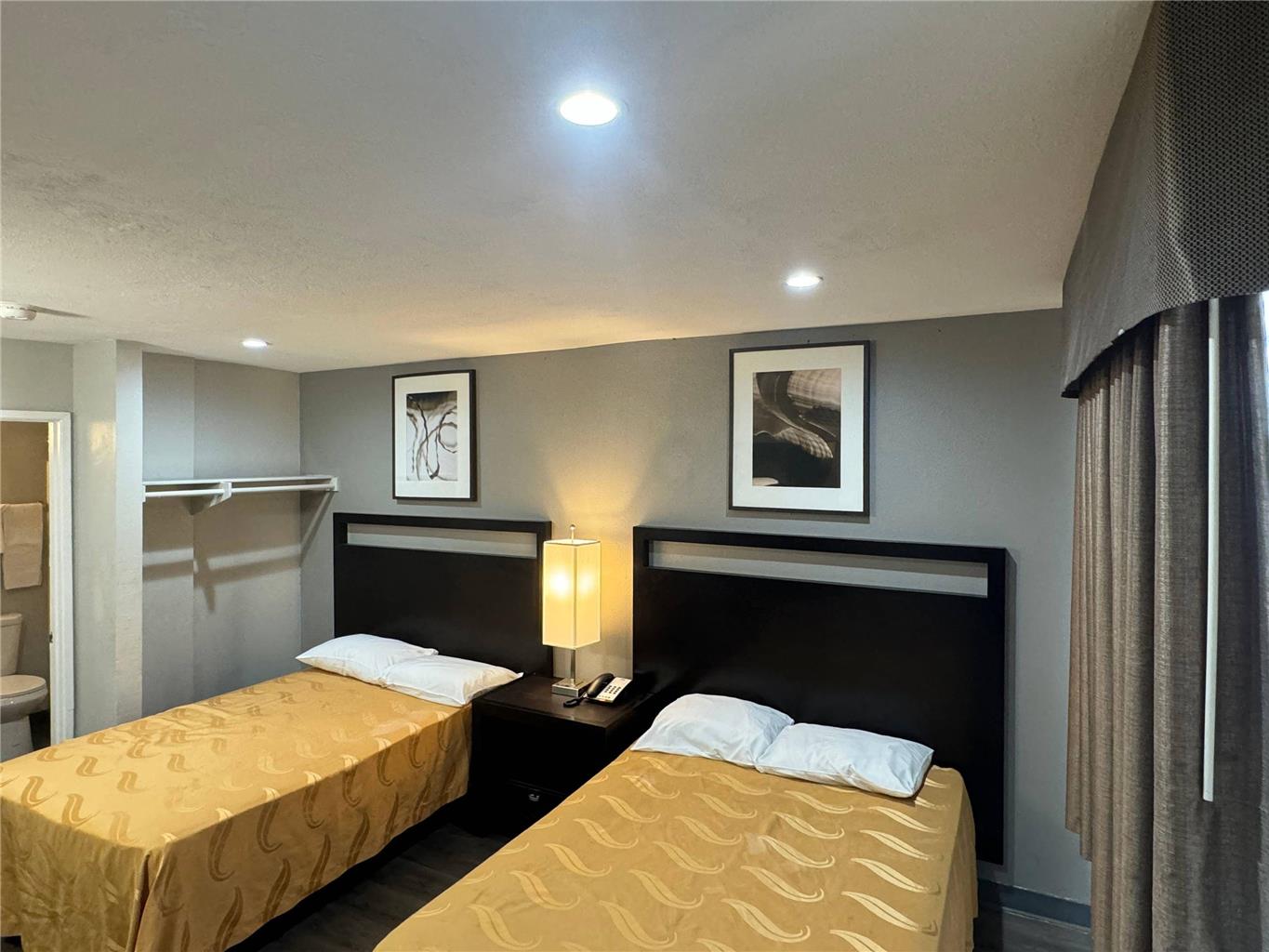 Rodeway Inn El Cajon San Diego East - photo 2