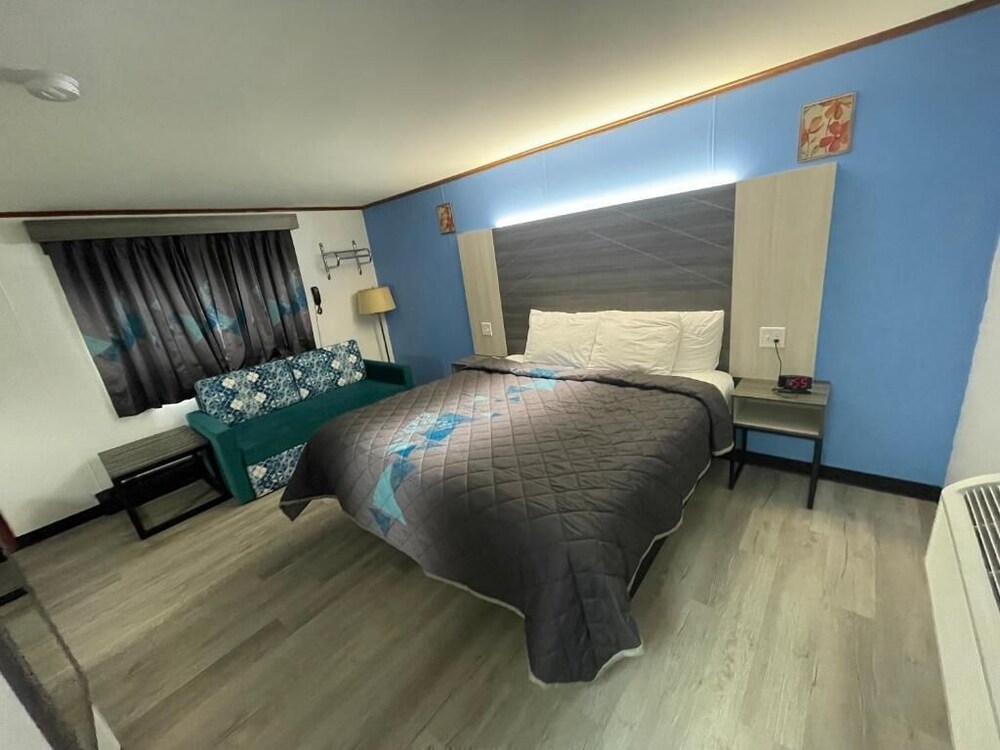 Belmont Motel - photo 12