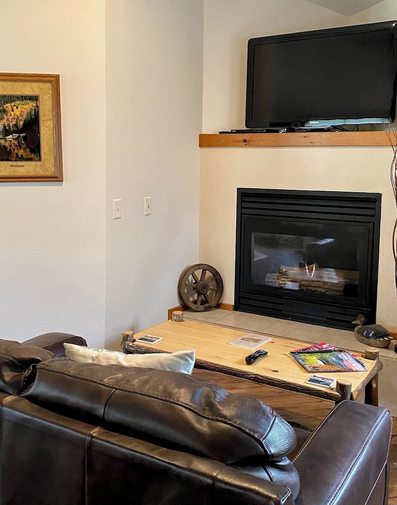 Mountain Shadows Resort - photo 8