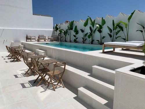 Villa Rafa — 4-Star Luxury Hotel in None, Portugal