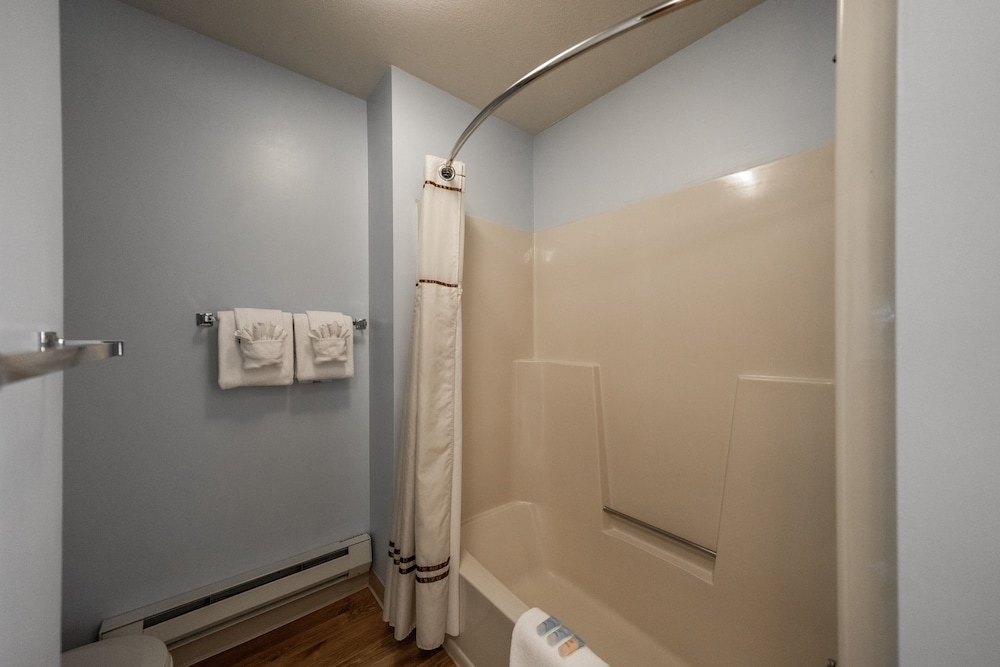 Telemark Northwoods Lodging - photo 86