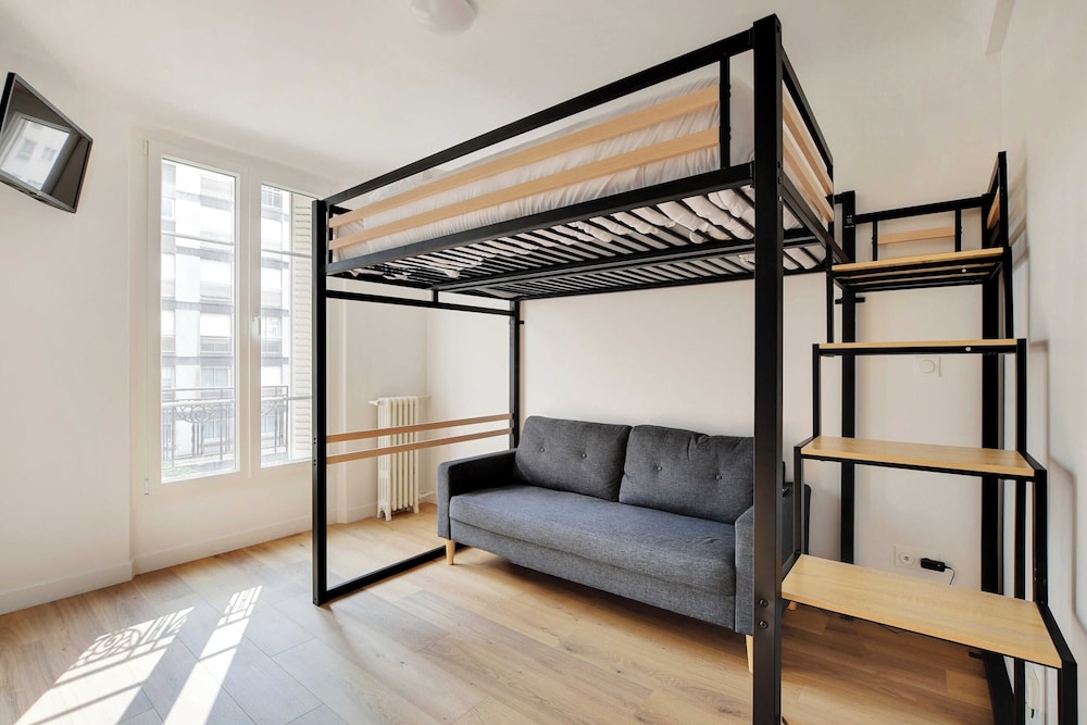 Quiet Studio 2P Grenelle tour Eiffel - last minute hotel in Paris