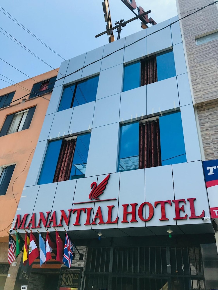 Manantial Hotel No.002 - carbon neutral hotel in Lima