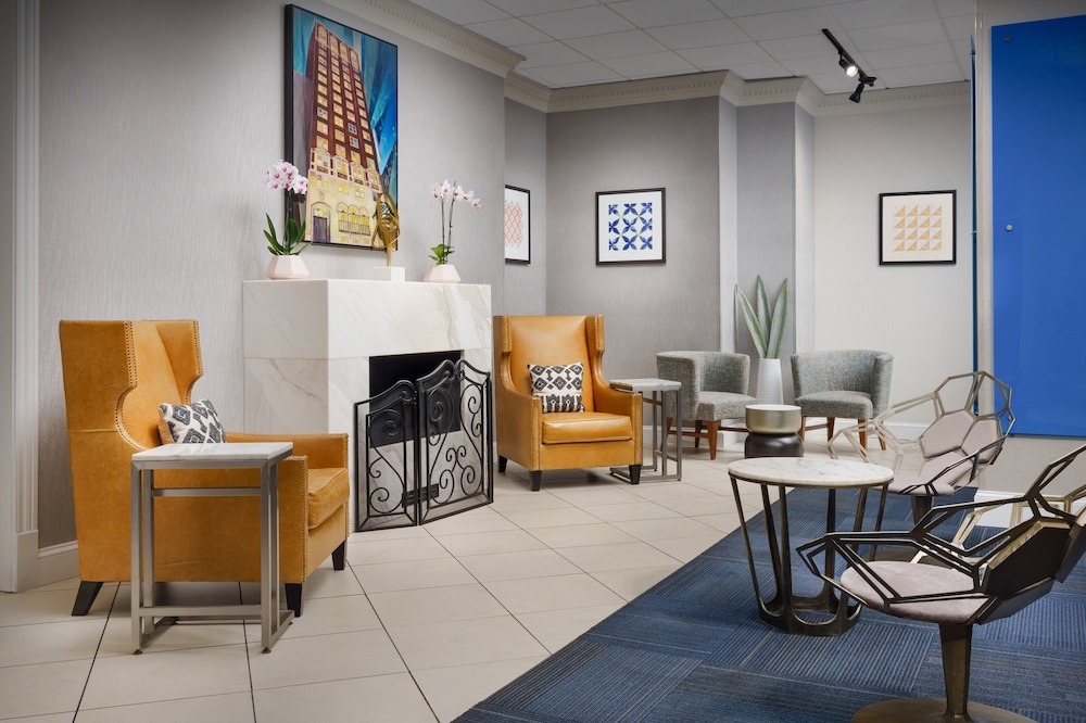 Holiday Inn Express Chicago Magnificent Mile - photo 56