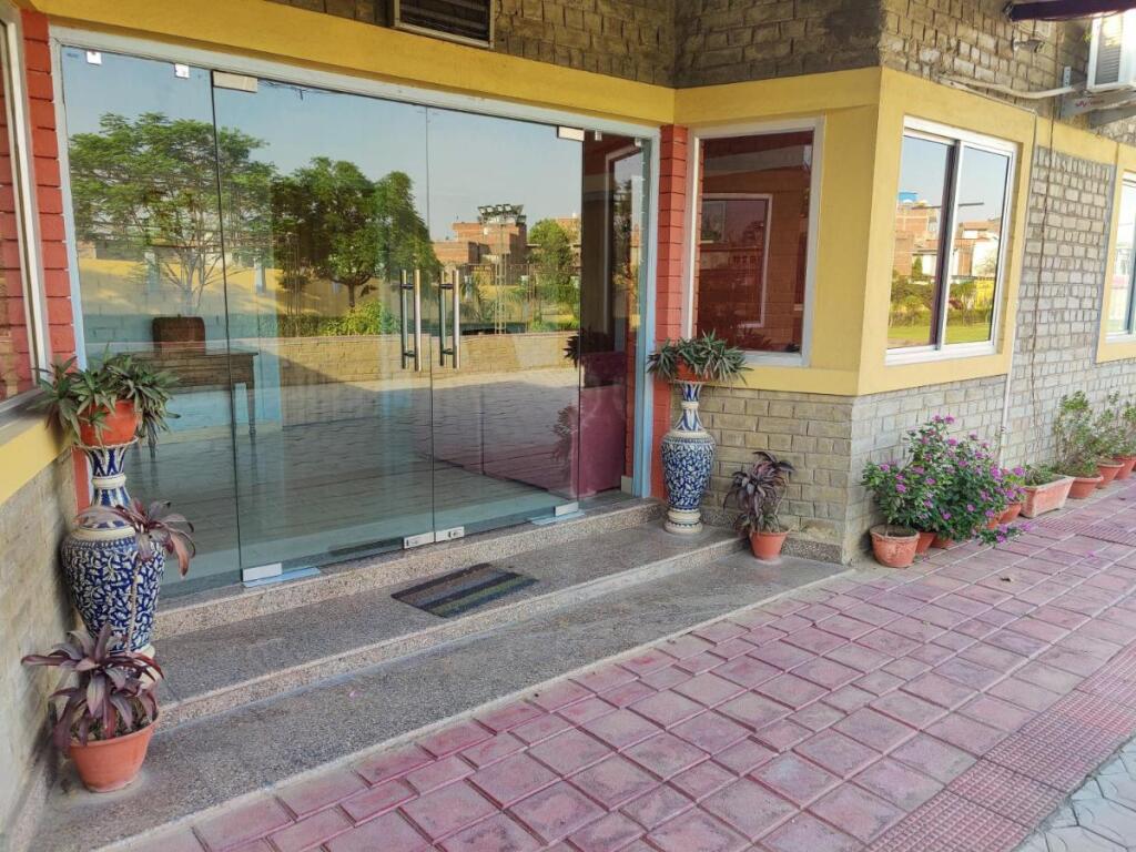Brick Field — Varanasi — photo 4