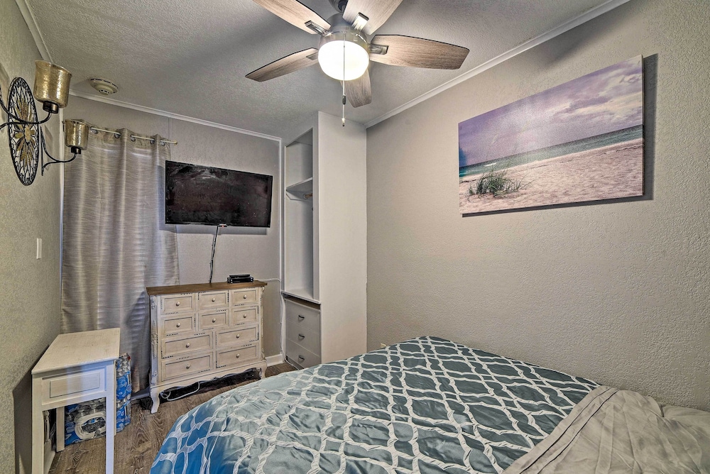Oceanfront Corpus Christi Condo: Resort Perks - photo 7