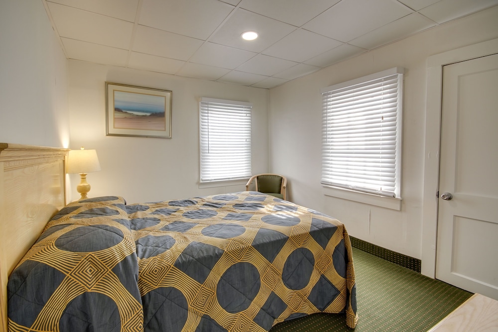 Empress Motel - photo 14