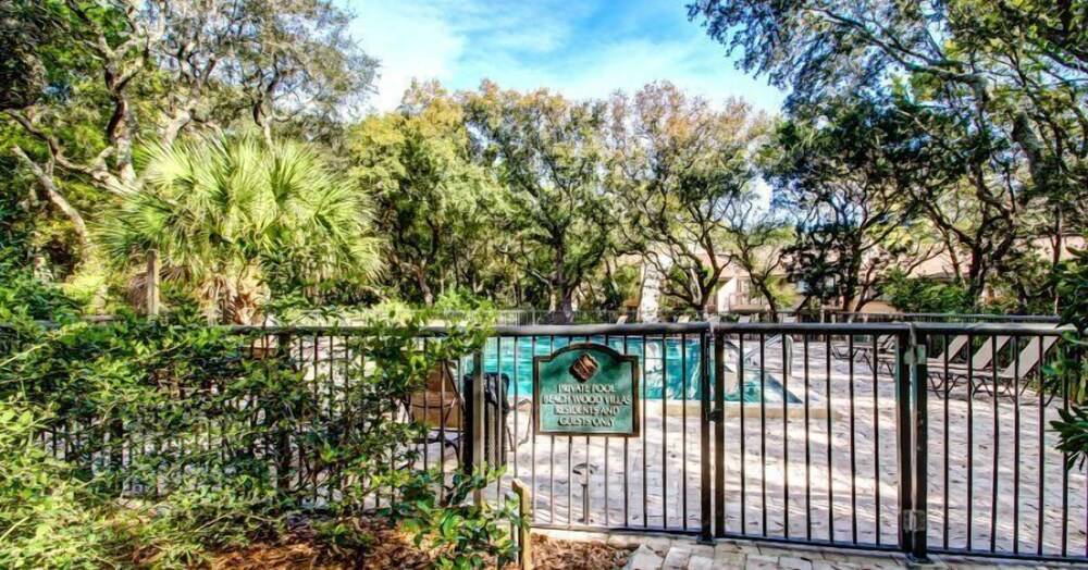 2034 Beachwood - photo 20