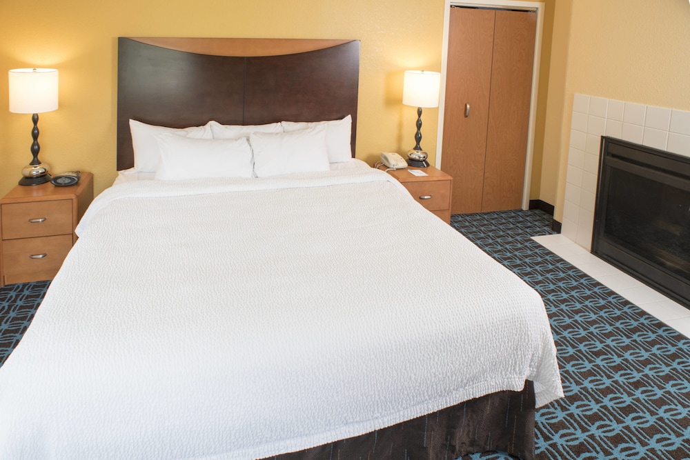 Fairfield Inn by Marriott White River Junction - photo 8