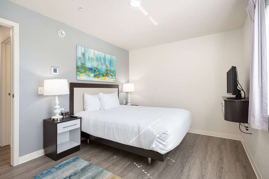 WaterWalk Extended Stay by Wyndham Minneapolis Plymouth - photo 40