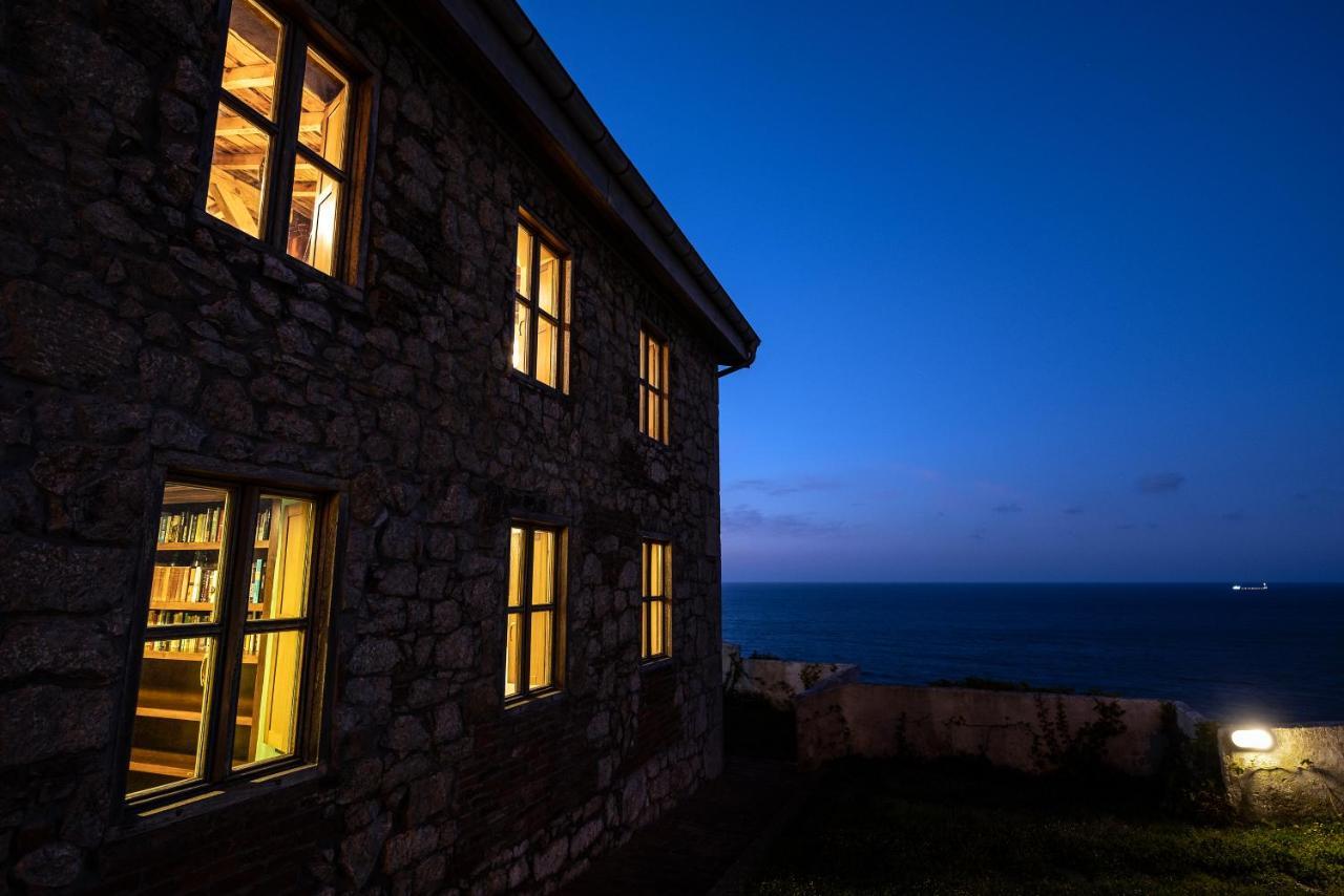 Property on Seacliff with the Beach Downstairs — hotel near Asturias Airport