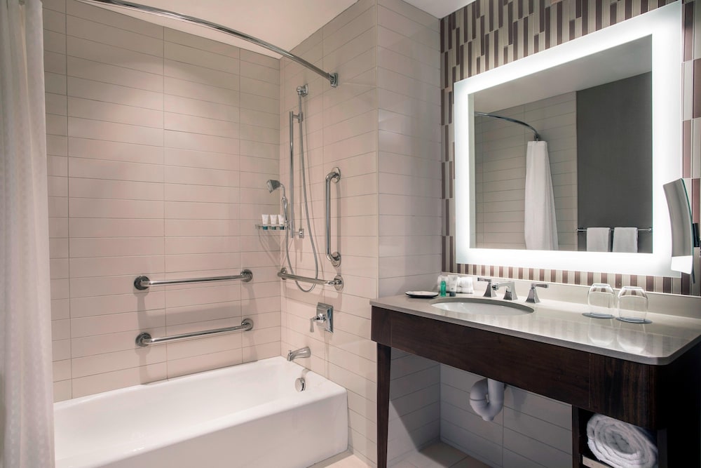 The Westin Wilmington - photo 32