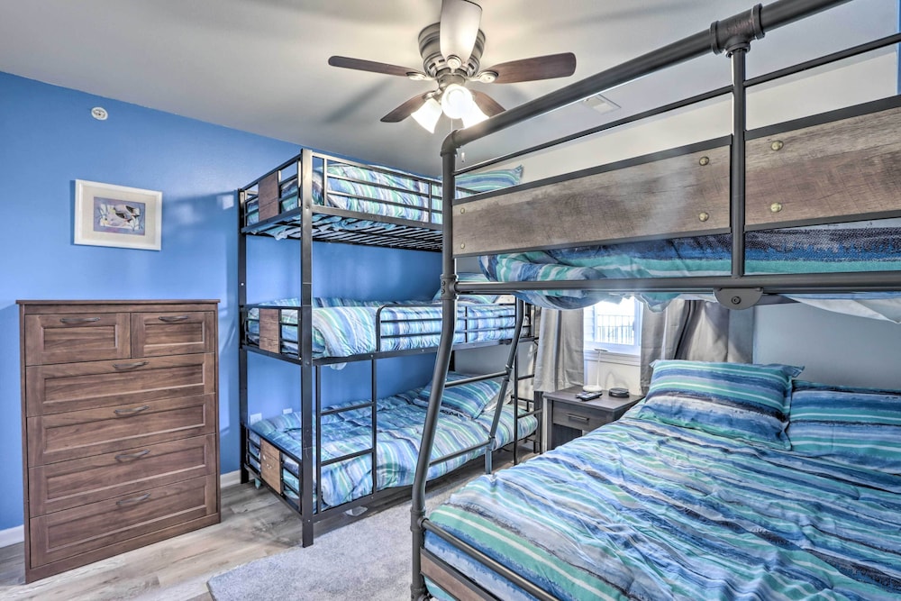 Boat Ramp Dock And Slip Step Free Camdenton Condo 17926319 — Camdenton