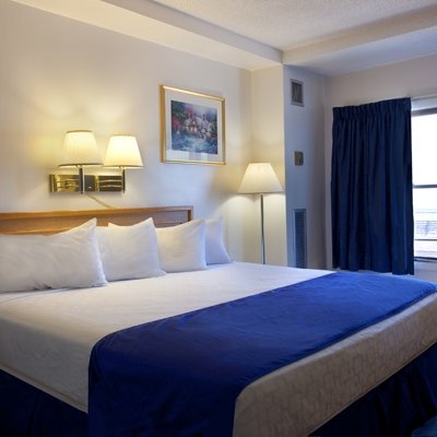 The Constitution Inn - photo 2
