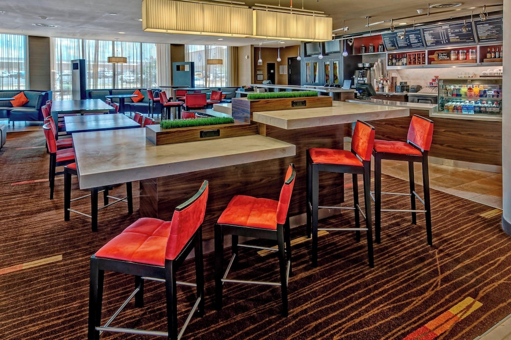 Courtyard by Marriott Midland - photo 23