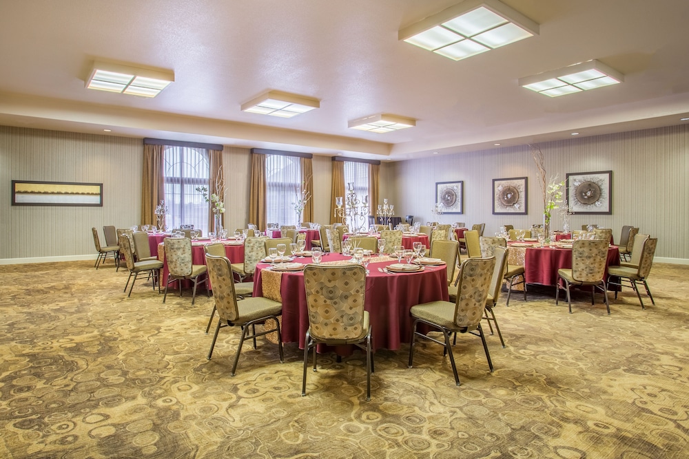 Holiday Inn Auburn by IHG - photo 25